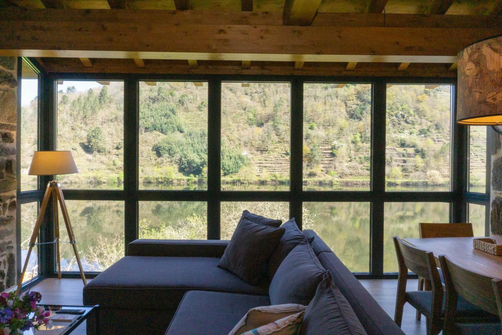 Ribeira Sacra A Orilla Rio Mino Casas Do * Pincelo